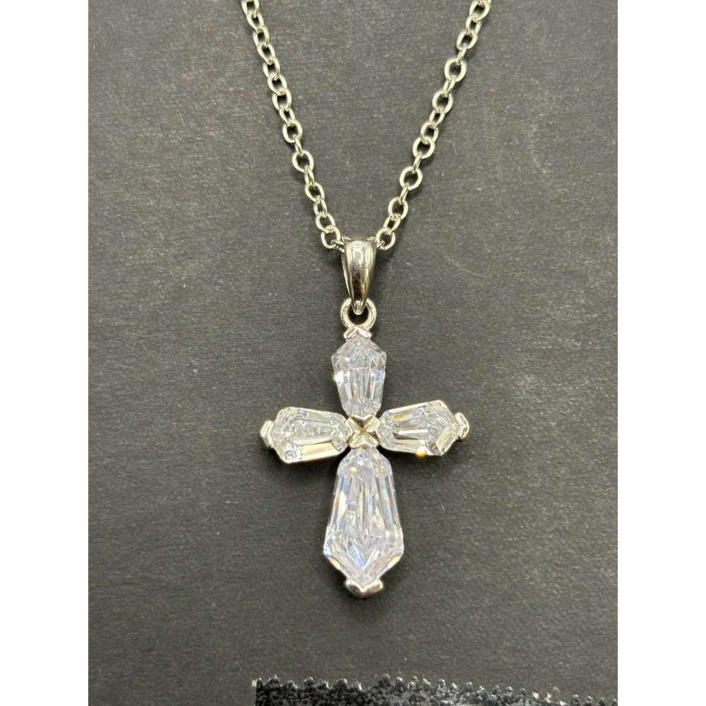 27" Sterling Silver Cubic Zirconia Cross Pendant Necklace 7 Grams G8